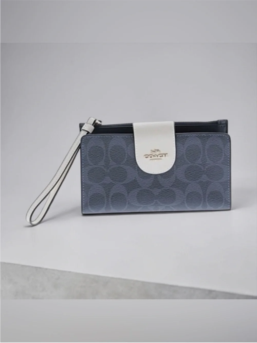 COACH Denim Multi Tech Wallet in Colorblock Signature Canvas/NWT